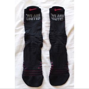 Nike Elite Crew Socks - Kay Yow BCA
